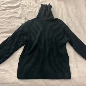 H&M chunky knit green turtleneck sweater